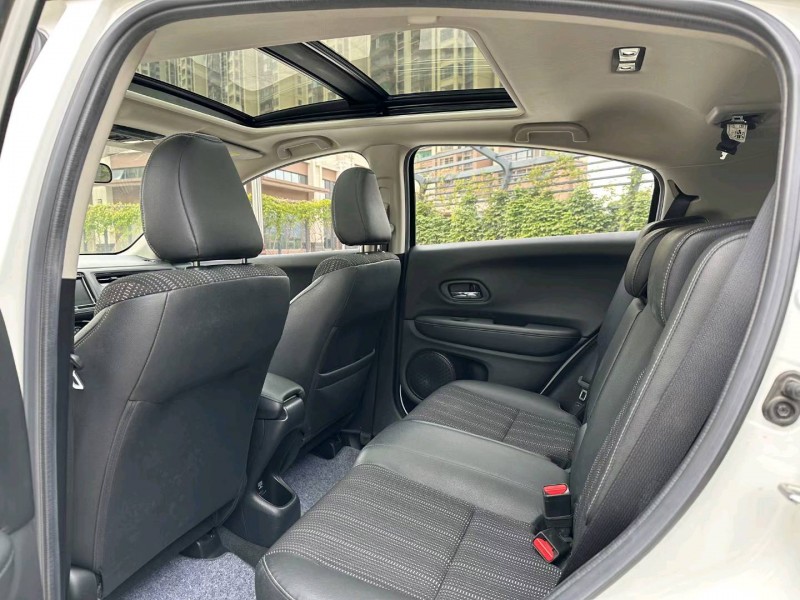 广州17年本田缤智4