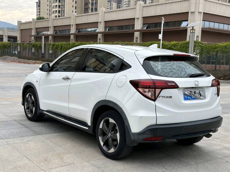 广州17年本田缤智7