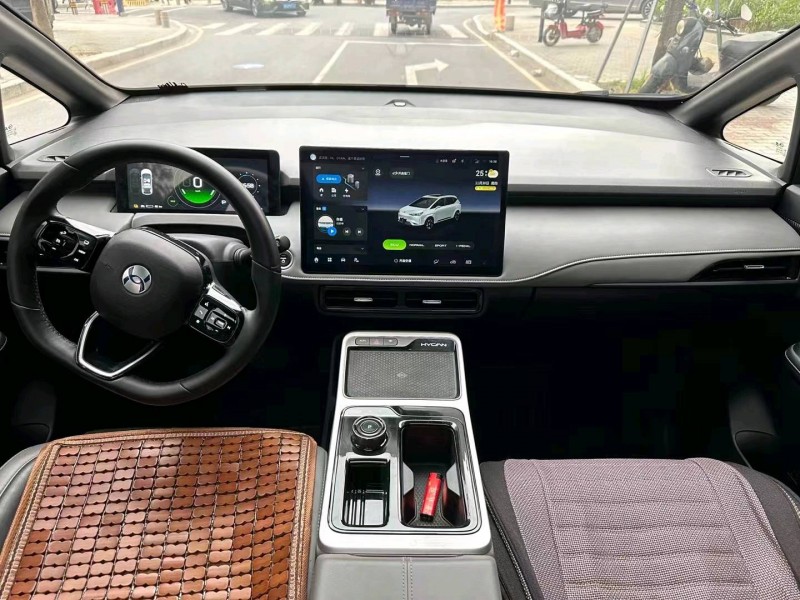 廣州22年合創汽車Z035