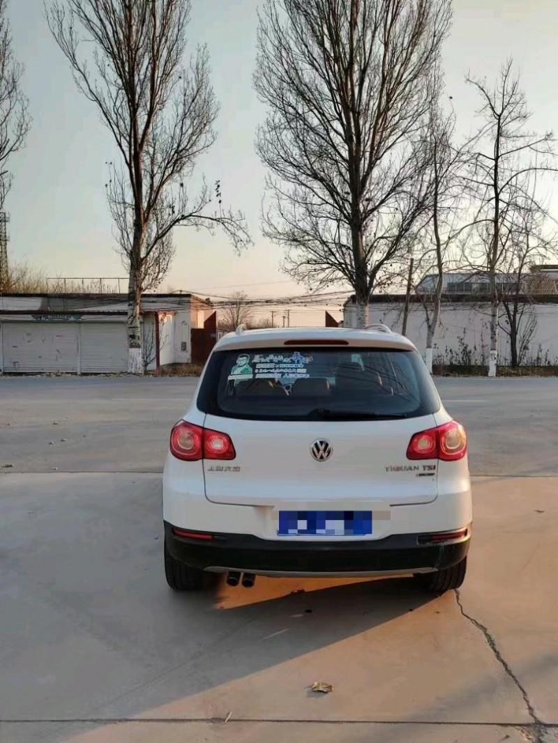 保定13年大众途观9