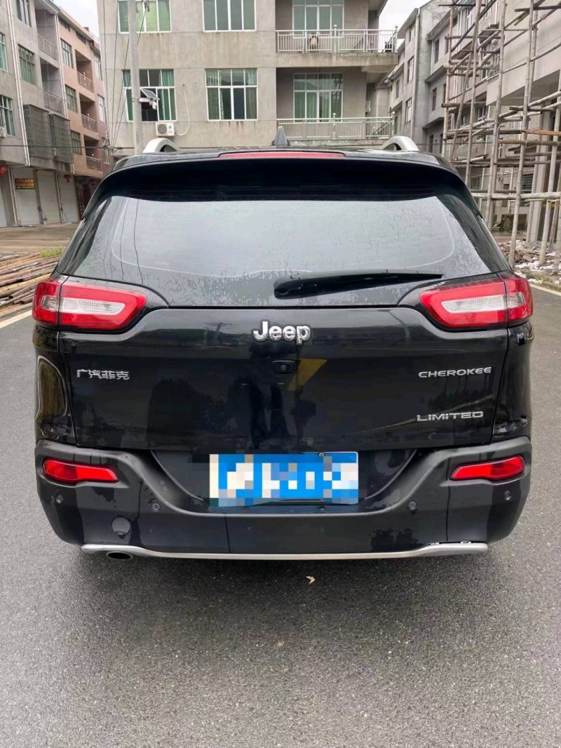 九江17年Jeep自由光2