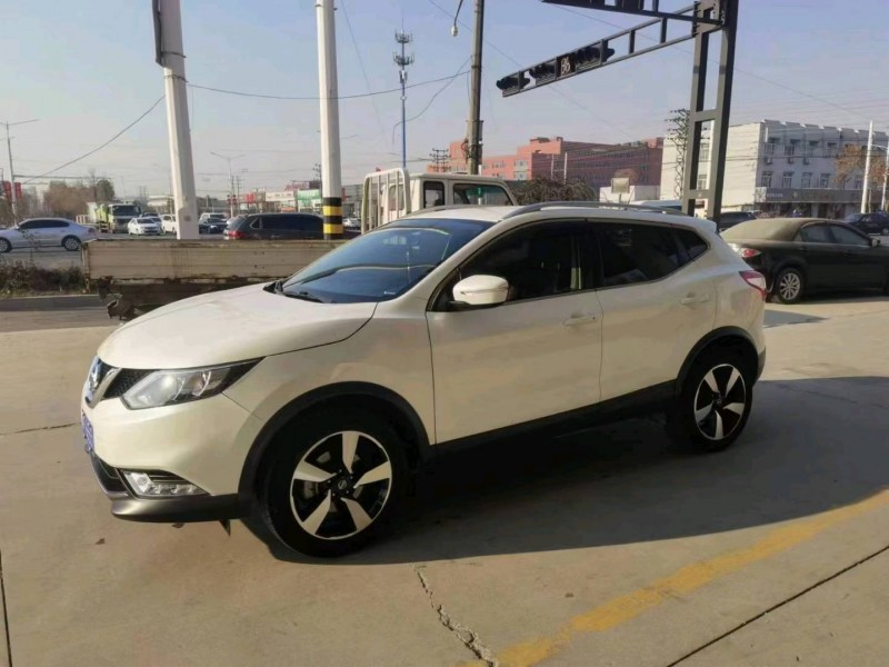 保定18年日产逍客2