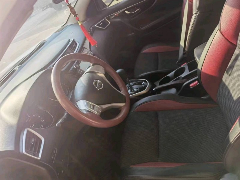 保定18年日产逍客6