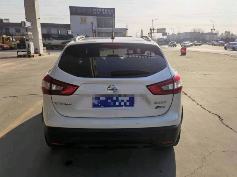 保定18年日产逍客9