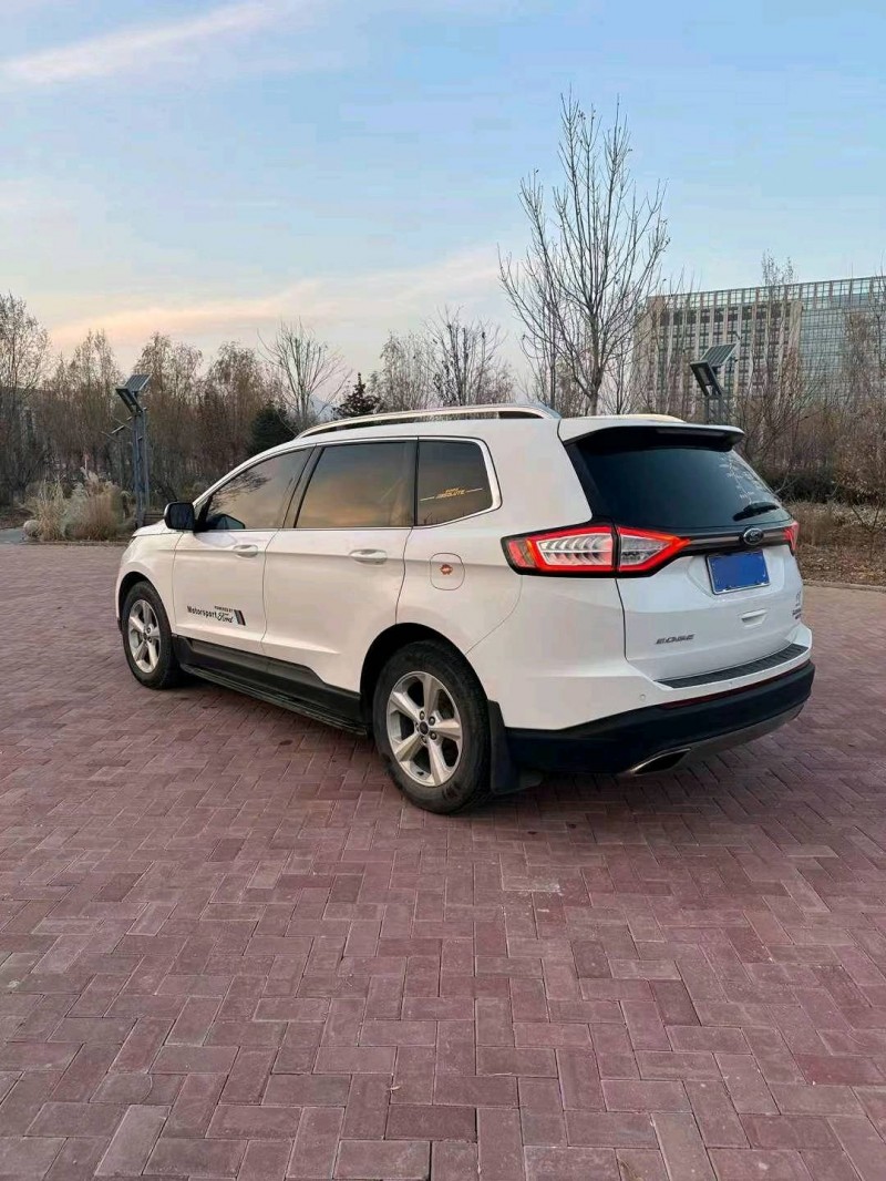 保定16年福特锐界7