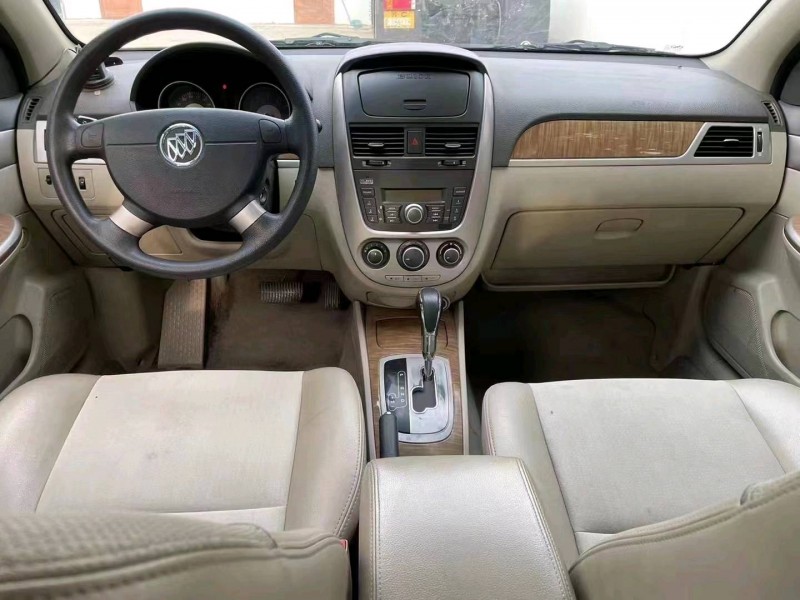 徐州16年别克凯越6