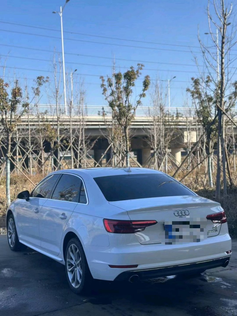 青岛18年奥迪A4L7