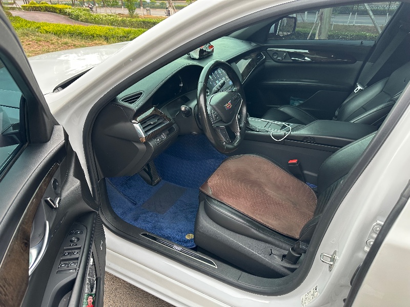 凉山18年凯迪拉克CT65