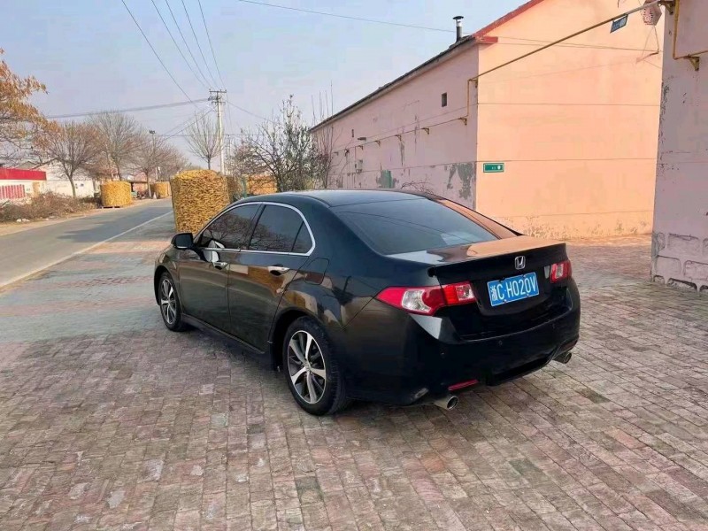 邢台12年本田思铂睿7