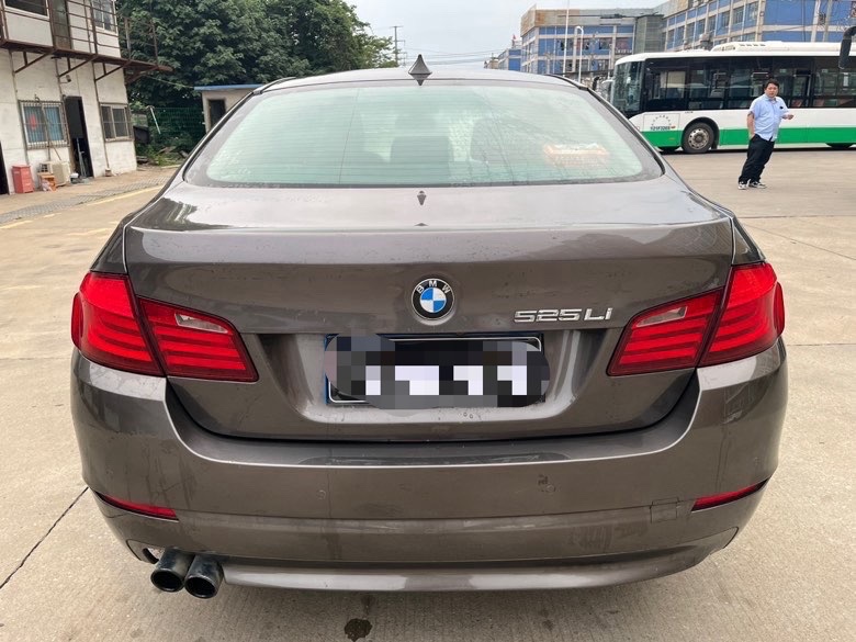 武汉13年宝马5系8