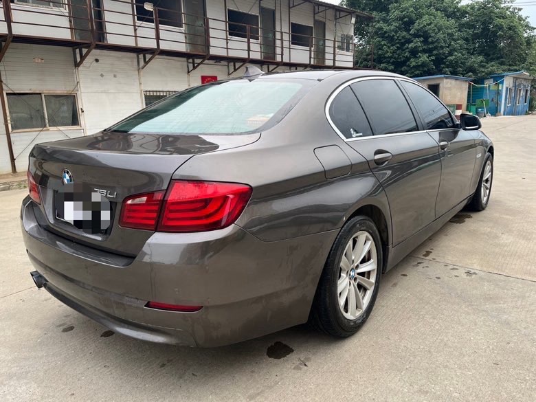 武汉13年宝马5系9