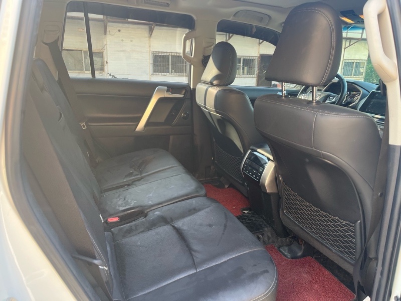 武汉20年丰田普拉多6