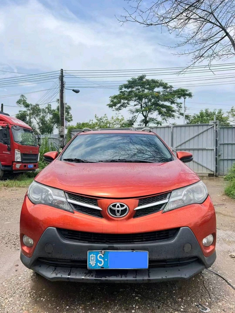 广州14年丰田RAV4荣放1
