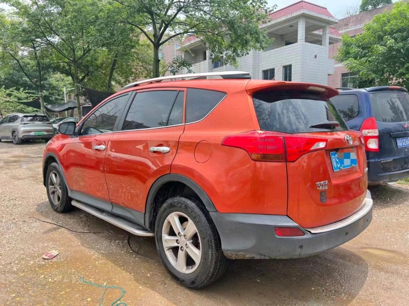 广州14年丰田RAV4荣放8