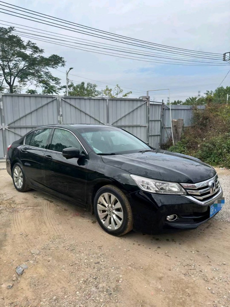 广州15年本田雅阁2