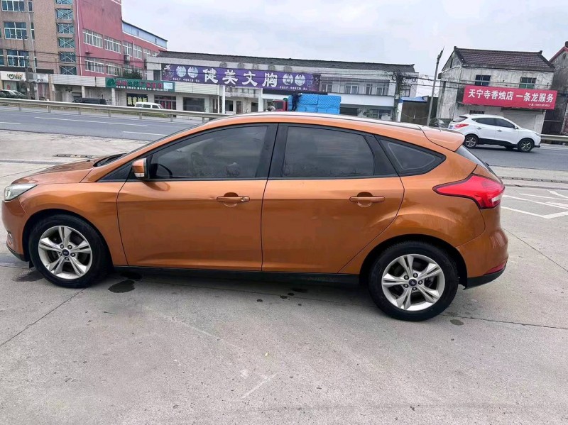 常州17年福特福克斯9