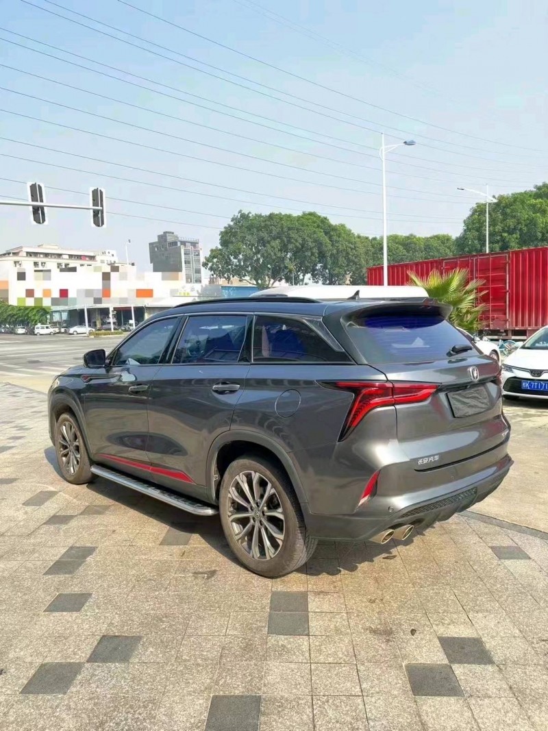 汕头22年长安汽车CS755