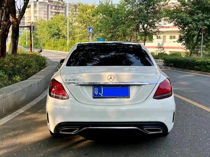 汕头19年奔驰C4