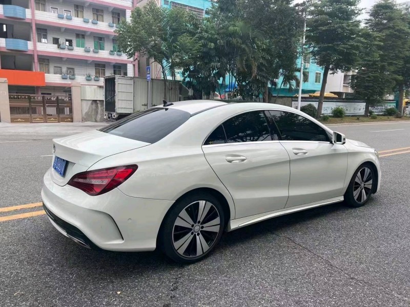 珠海17年奔驰GLA3