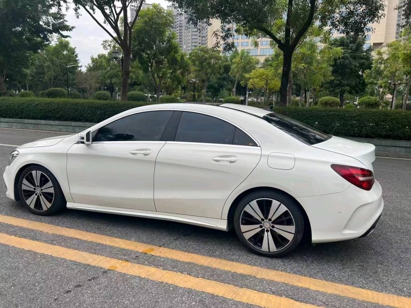珠海17年奔驰GLA7