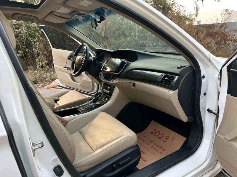 徐州13年本田雅阁6