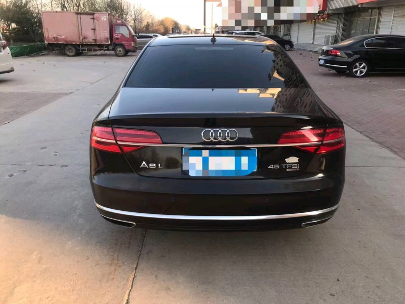 珠海16年奥迪A8L5