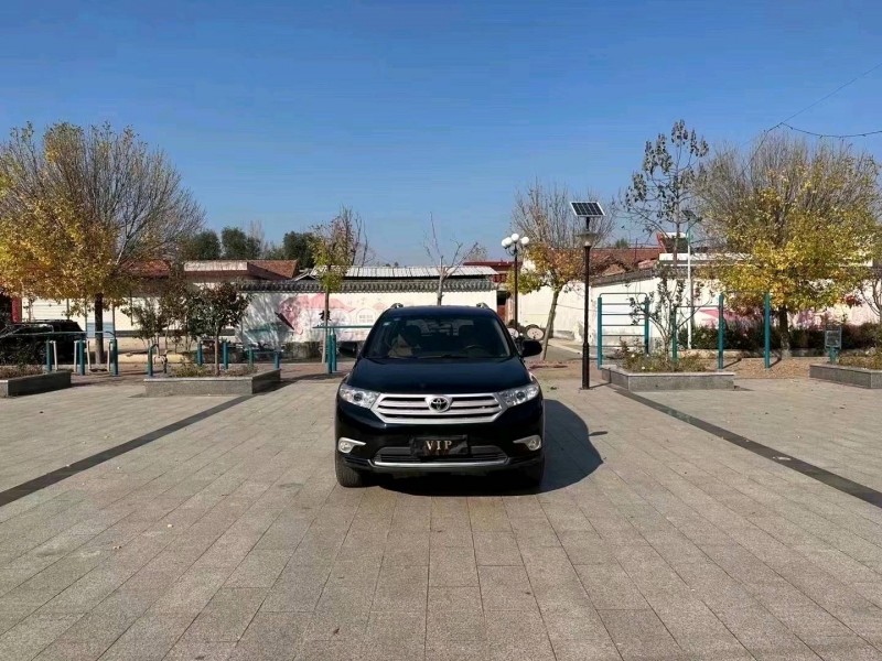 济南15年丰田汉兰达1