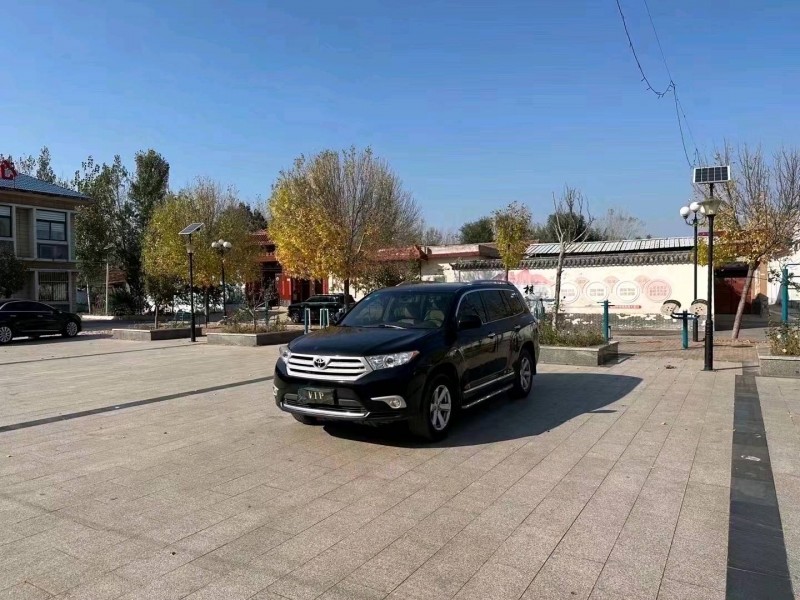 济南15年丰田汉兰达2