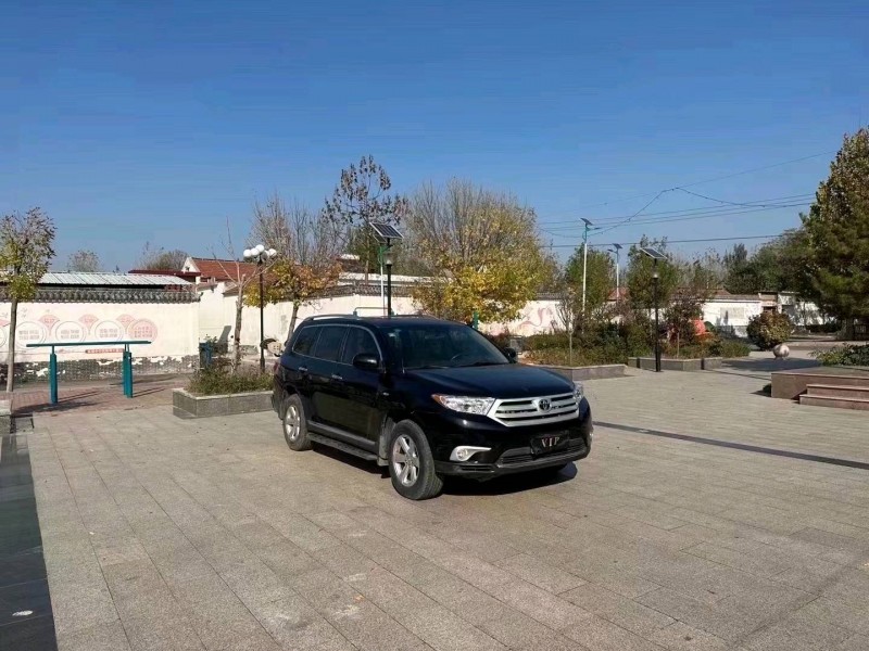 济南15年丰田汉兰达3