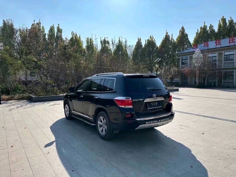 济南15年丰田汉兰达8