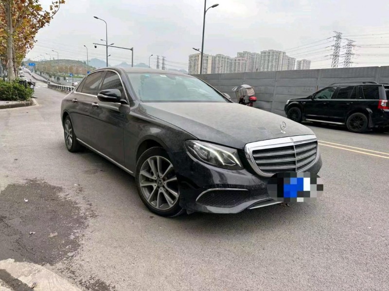 重庆19年奔驰E3