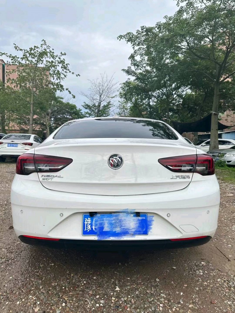 广州19年别克君威9