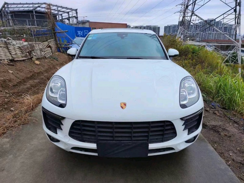 湖州18年保时捷Macan1