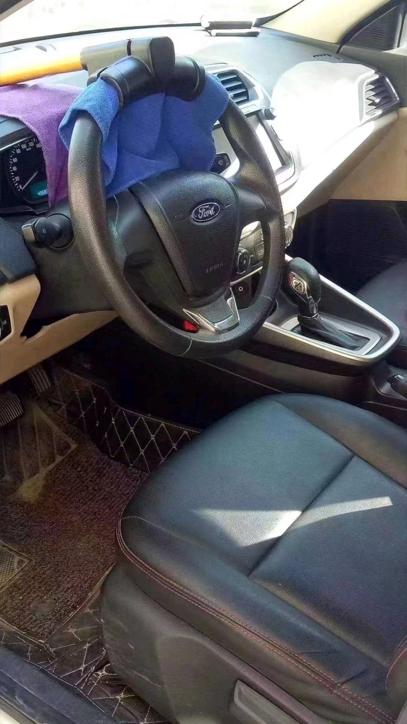 嘉兴17年福特福睿斯8