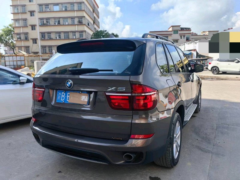 中山13年宝马X57