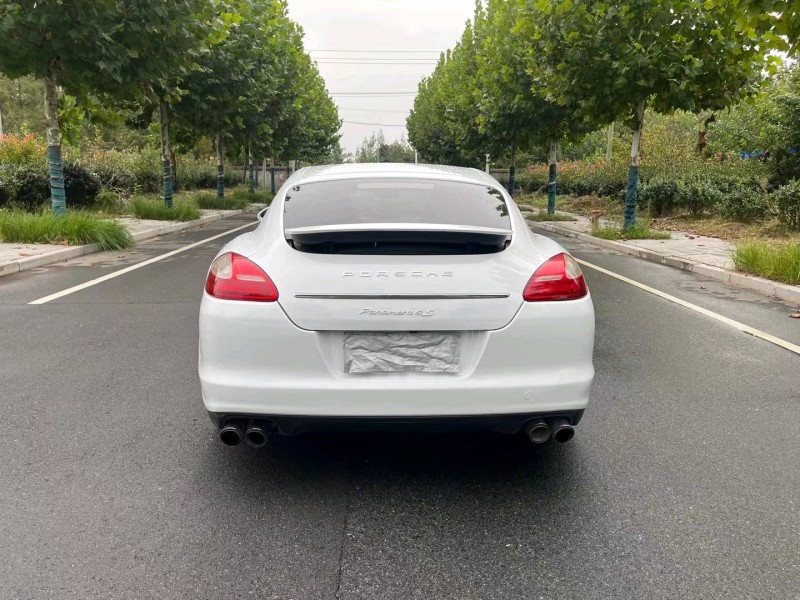 徐州13年保时捷帕拉梅拉9