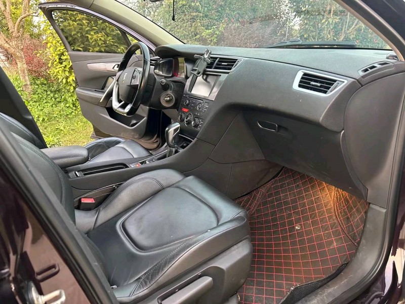 徐州16年长安汽车Ds6