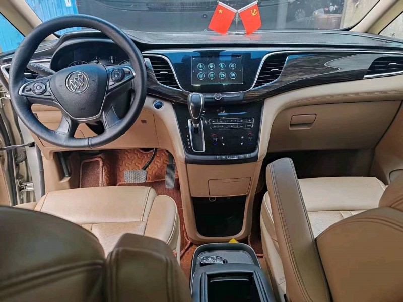 枣庄18年别克GL88