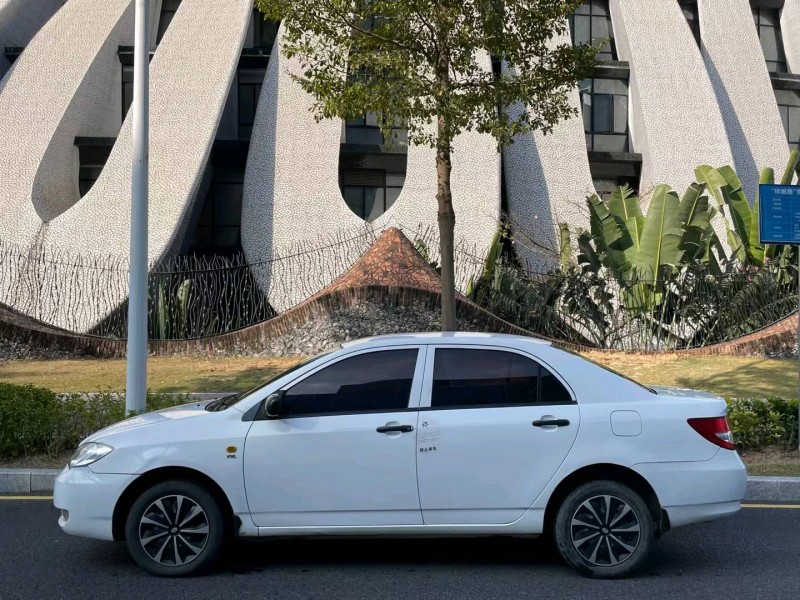 广州17年比亚迪F38