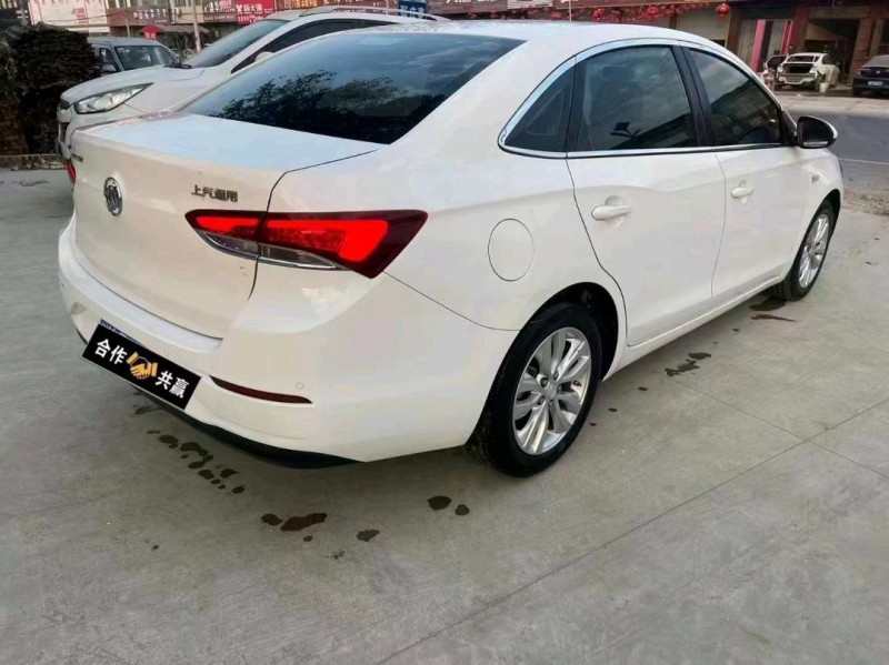 马鞍山21年别克英朗8