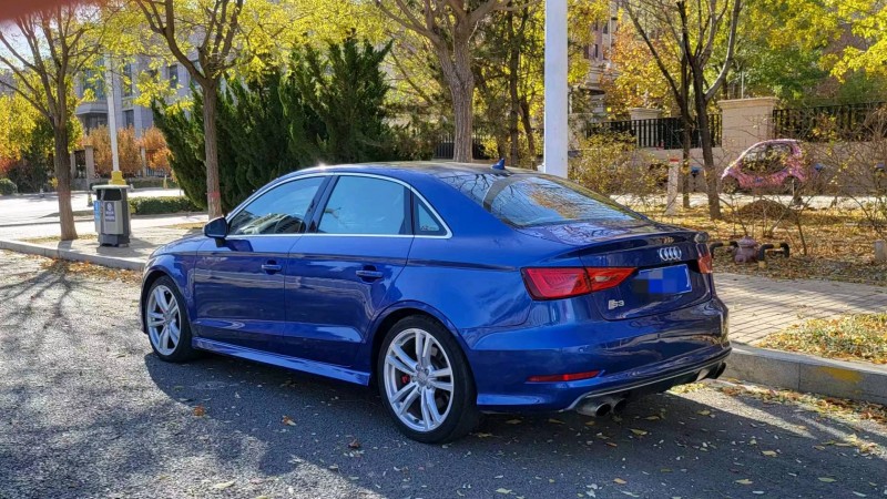 邯郸16年奥迪S33