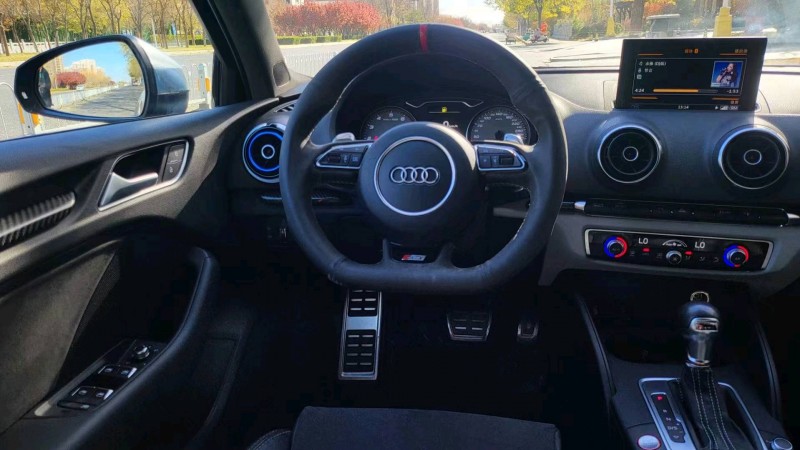 邯郸16年奥迪S36