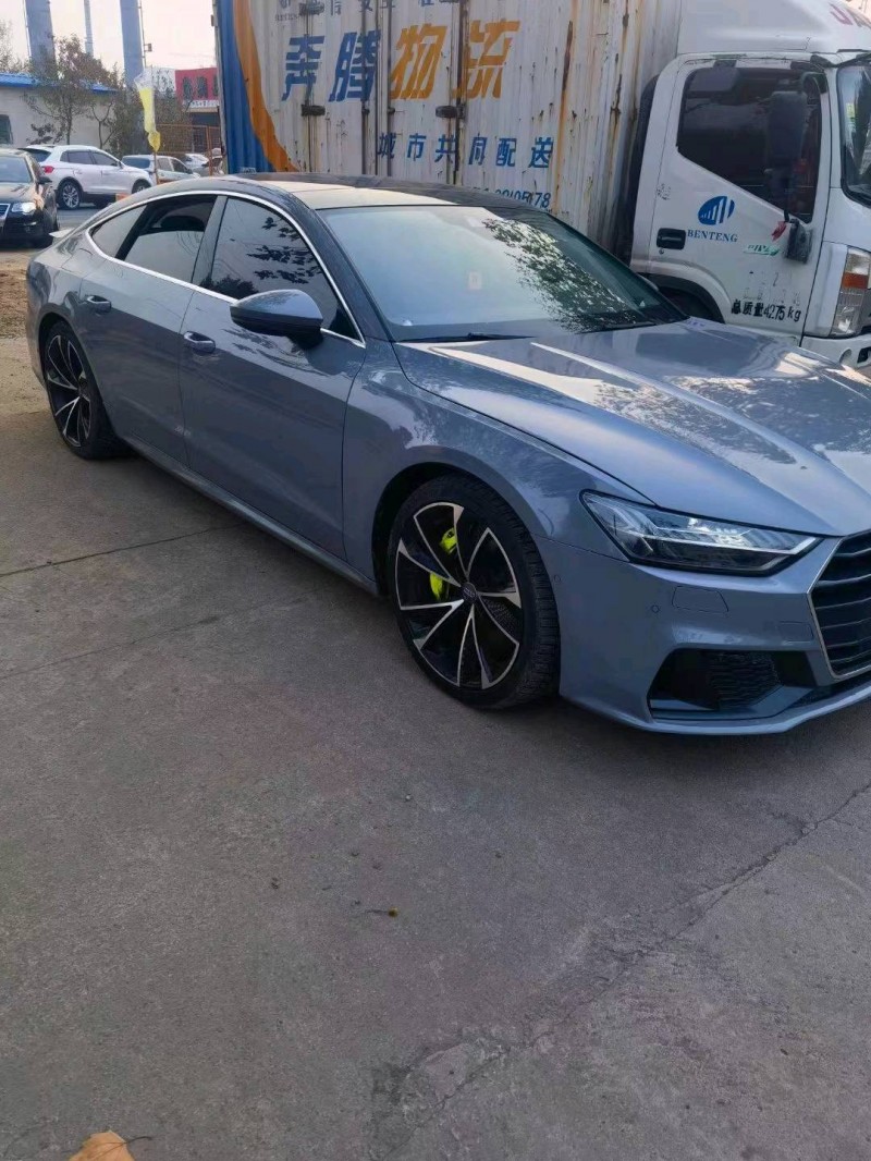 济南19年奥迪A8L2