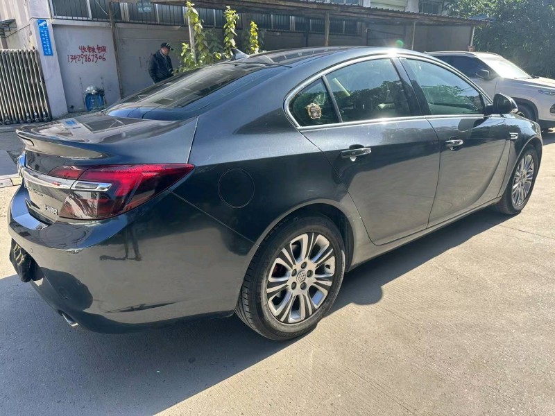 武汉14年别克君威4