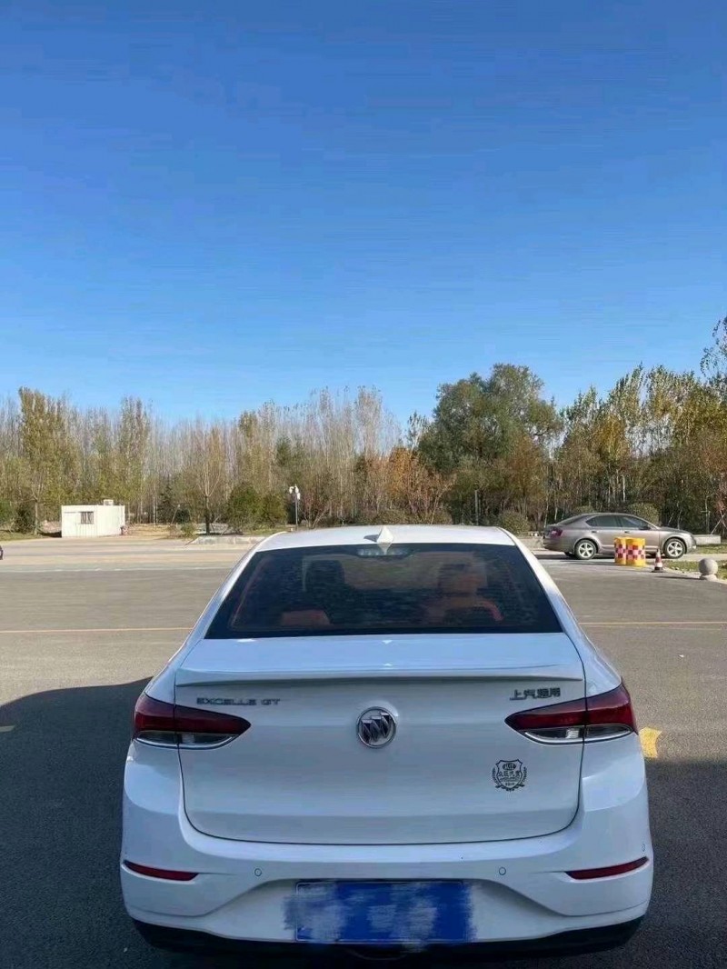 枣庄20年别克英朗6