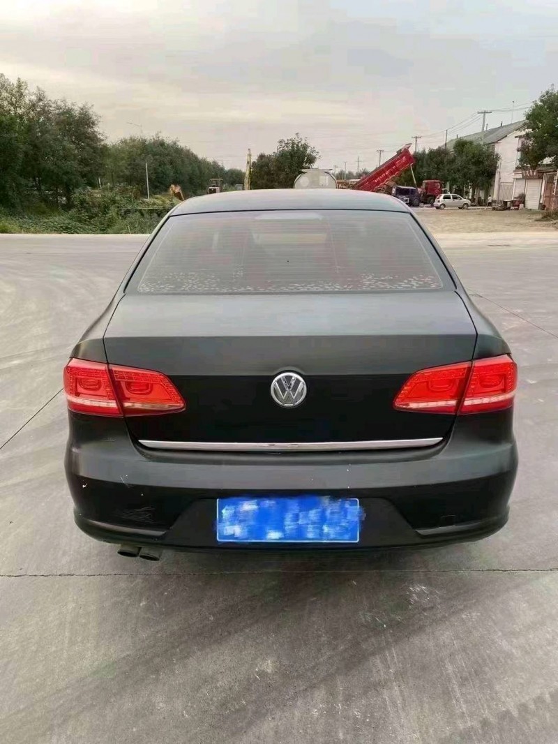枣庄14年大众迈腾4