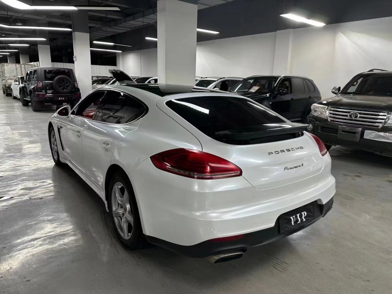 曲靖16年保時捷帕拉梅拉4