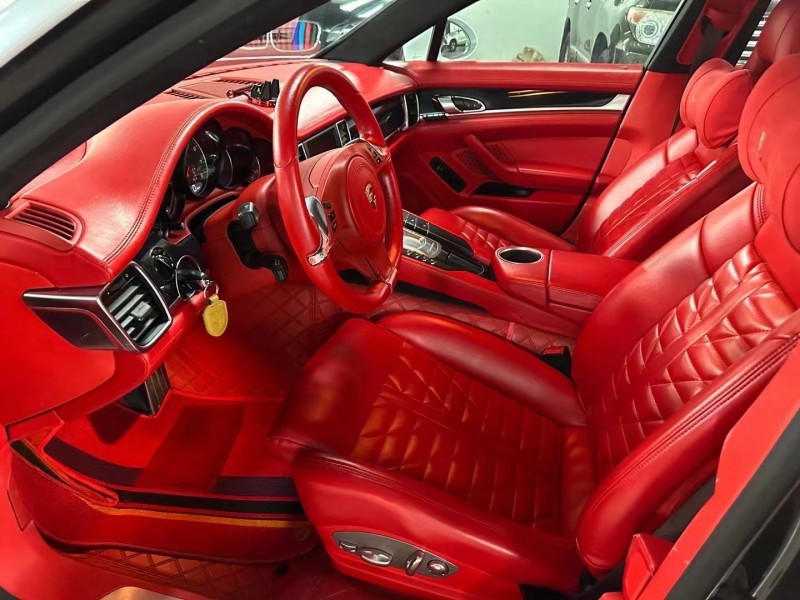 曲靖16年保時捷帕拉梅拉8