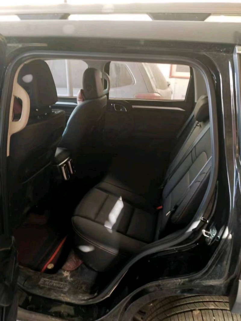 保定23年哈弗大狗5