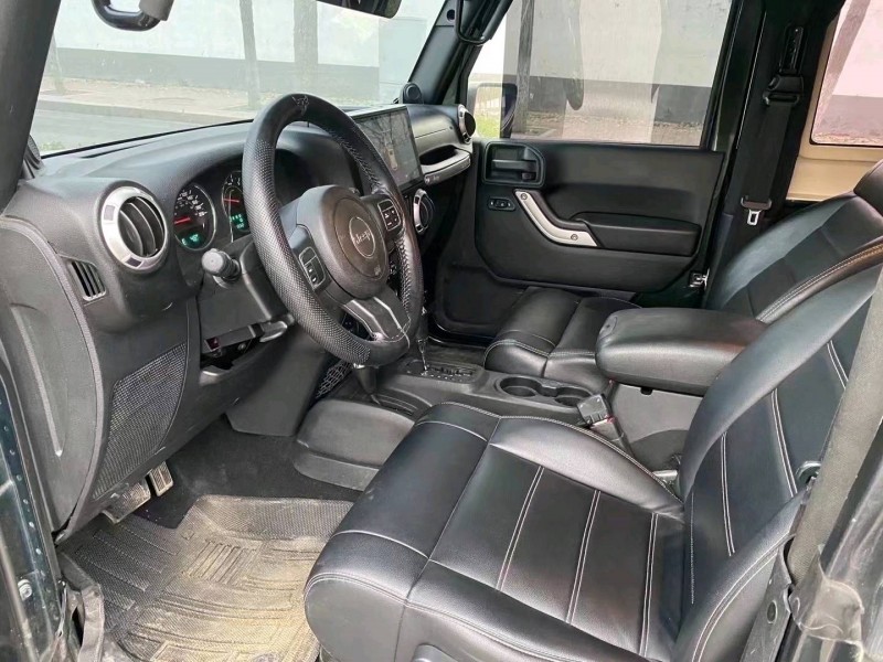 东营12年Jeep牧马人6